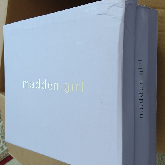 Authentic Madden Platforms 8 - Picture 13 of 13